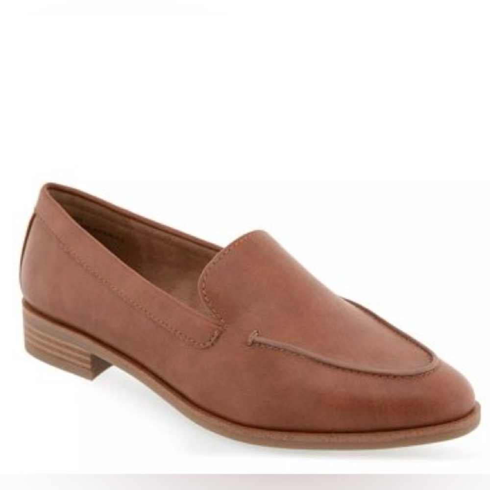 AEROSOLES Women's Tan Loafers - Picture 2 of 7